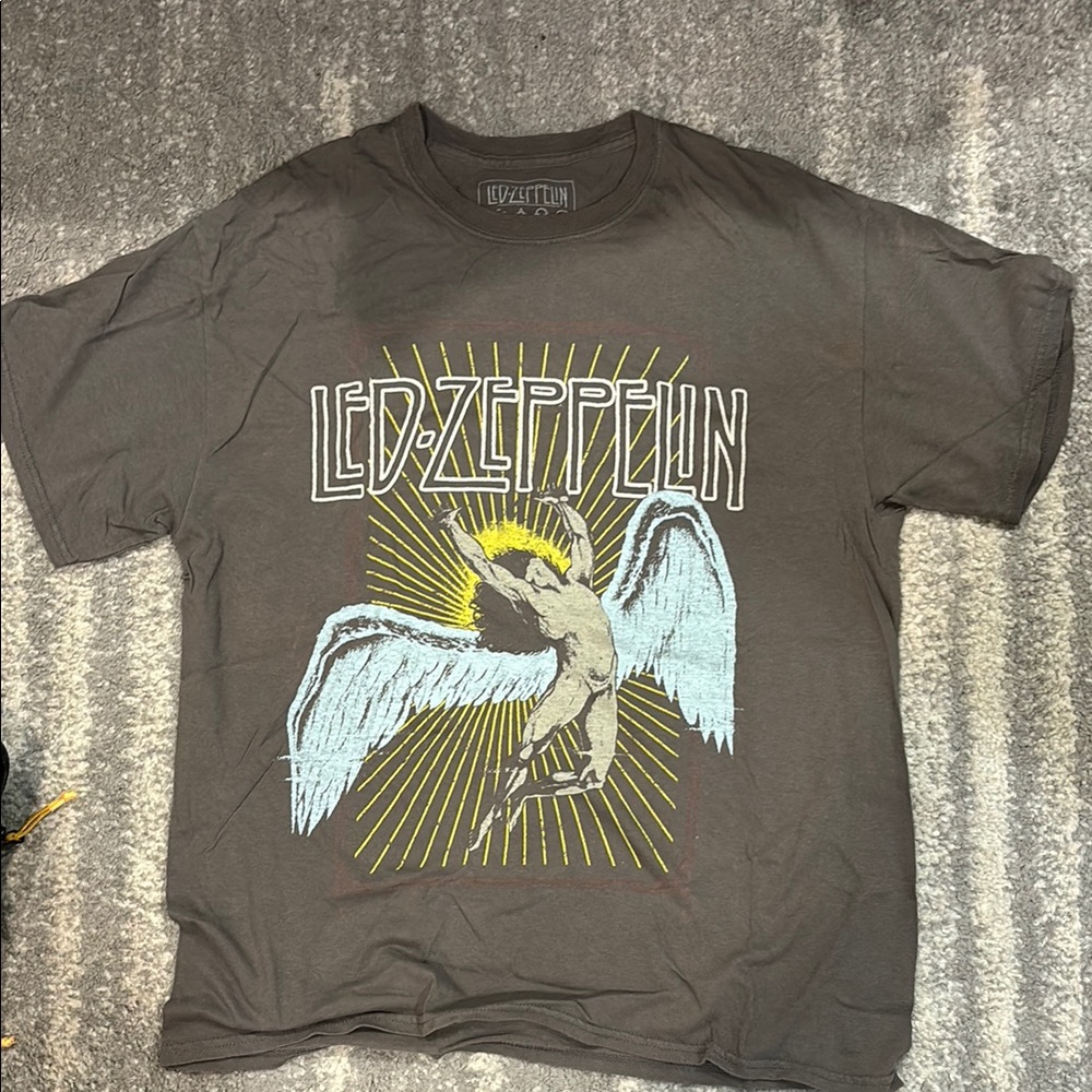 Gray Graphic Crew Neck T-Shirt